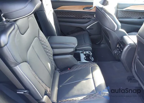 2024 Jeep Grand Cherokee L Summit Reserve 4X4 z USA, uszkodzony, nr VIN 1C4RJKEG5R8920212